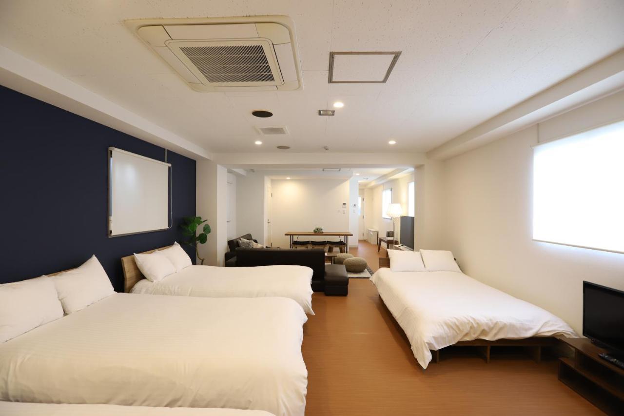 River Apartment *